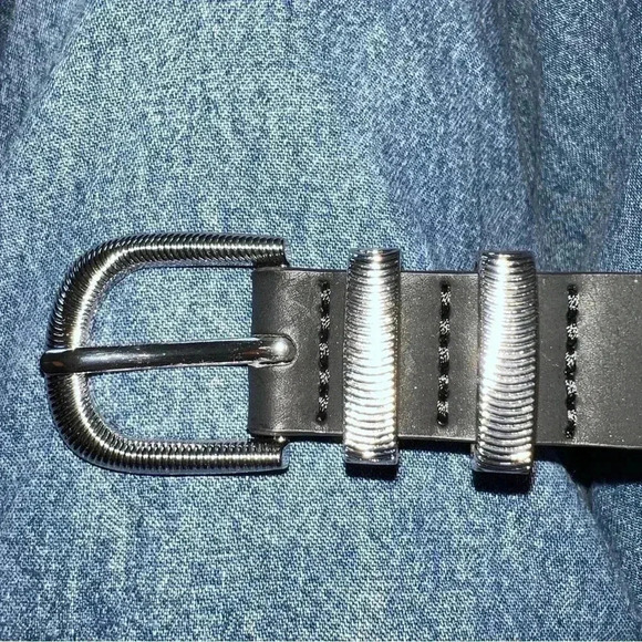 Kendall & Kylie Women’s Black Vegan Belt with Silver-Tone Buckle Accents M/L - Picture 5 of 13